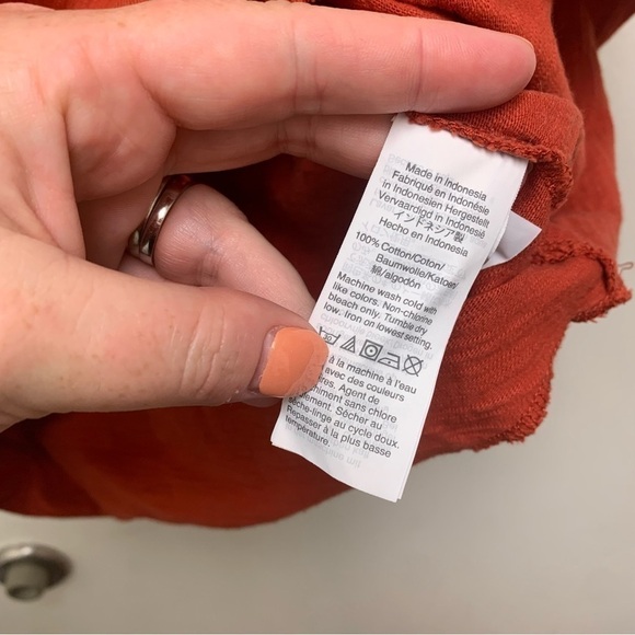 Madewell Raw-Edge Henley Tee Shirt - Picture 7 of 11